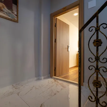 ホームステイ Hopefull *